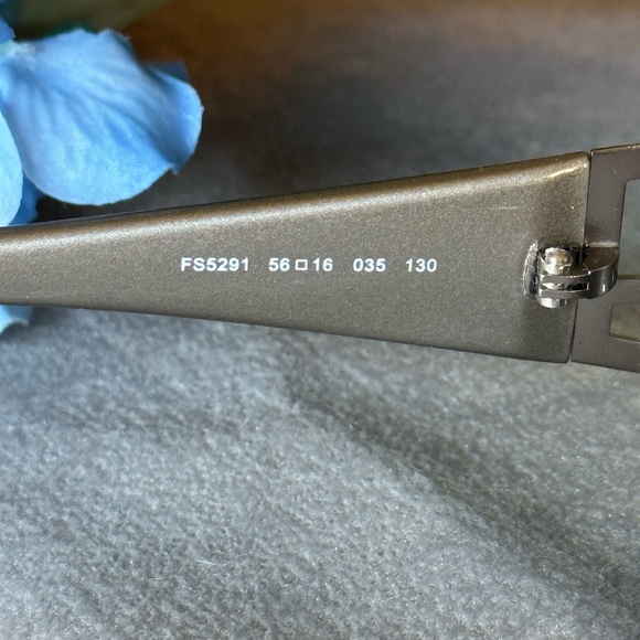 Fendi Gray sunglasses FS 5291